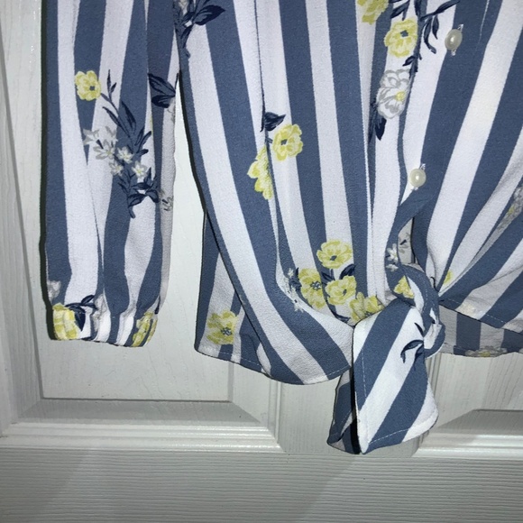 Ann Taylor blue white stripe long sleeve top Sz MP button front tie waist - Picture 2 of 6